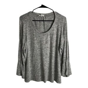 Eyeshadow Women’s Gray Cozy Top with Slight Bell Sleeves Size XL
